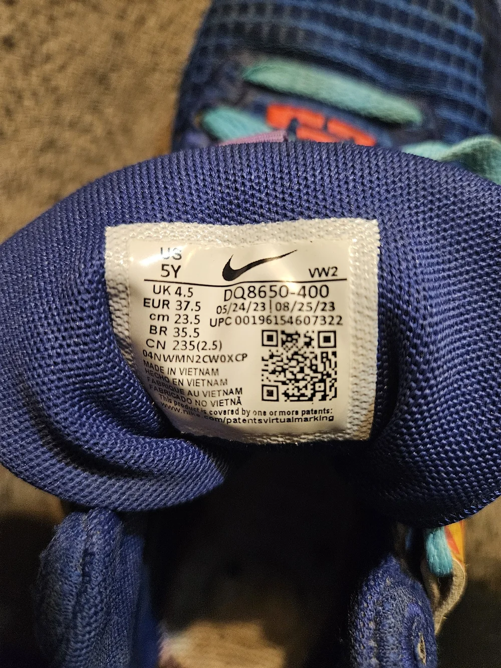 Nike Kids Blue, Green & Multicolor Mesh Basketball Sneakers